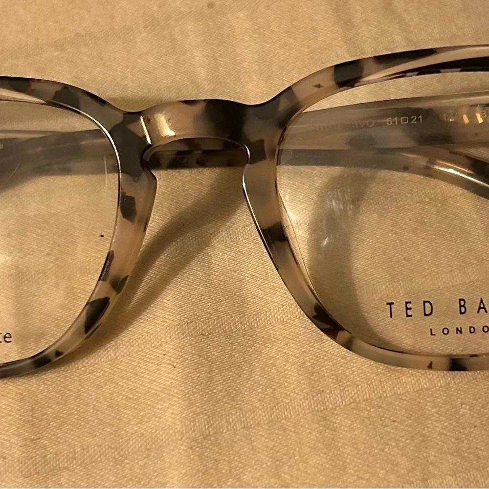 Ted Baker London stylish ted